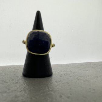 Leia - Lapis Lazuli