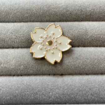 PIN - Sakura wit