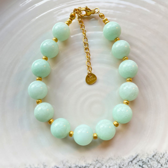 Kralenketting witte jade Miyuki Goud