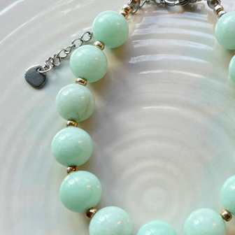 Kralenarmband mintgroene jade Miyuki Zilver