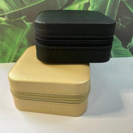 Travel Case vierkant - Zwart