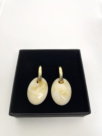 Amalia - Acryl (Gold Filled)